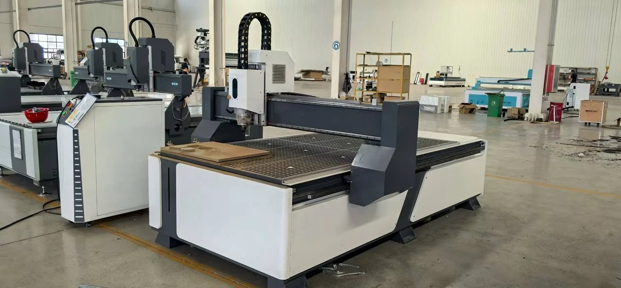 Foto 2 de Router CNC Leapion M1325